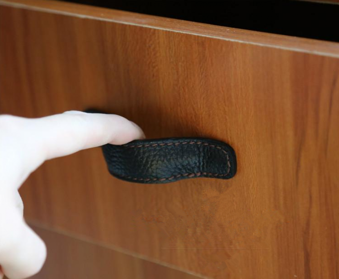Van de het Leergarderobe van Esayinstalltion de Deurhandvatten/Opmakerhandvatten 140mm* W25mm